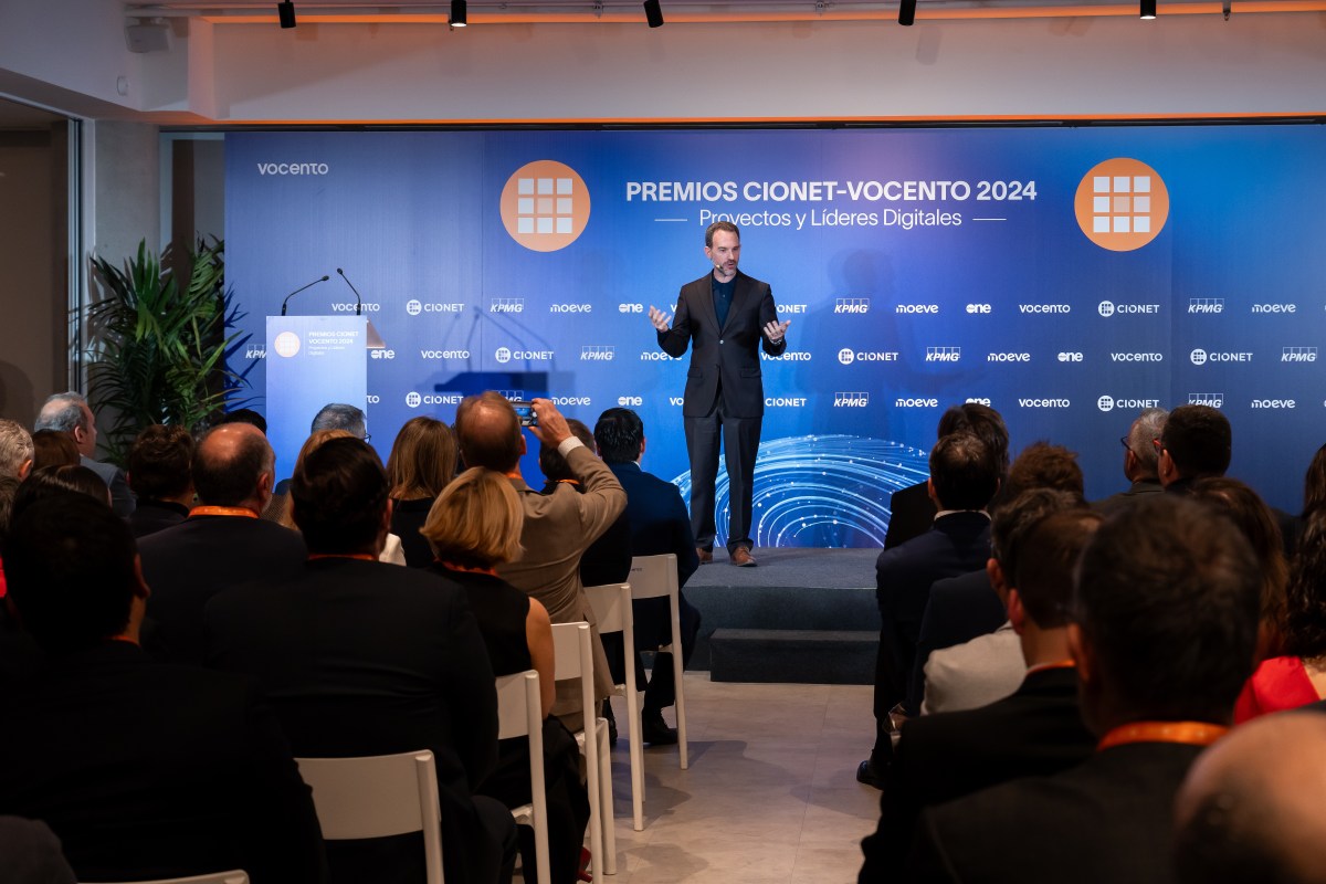 💙 Artificial Intelligence for CEOs & Boards: 5 Lessons from Moeve Digital&nbsp;💙